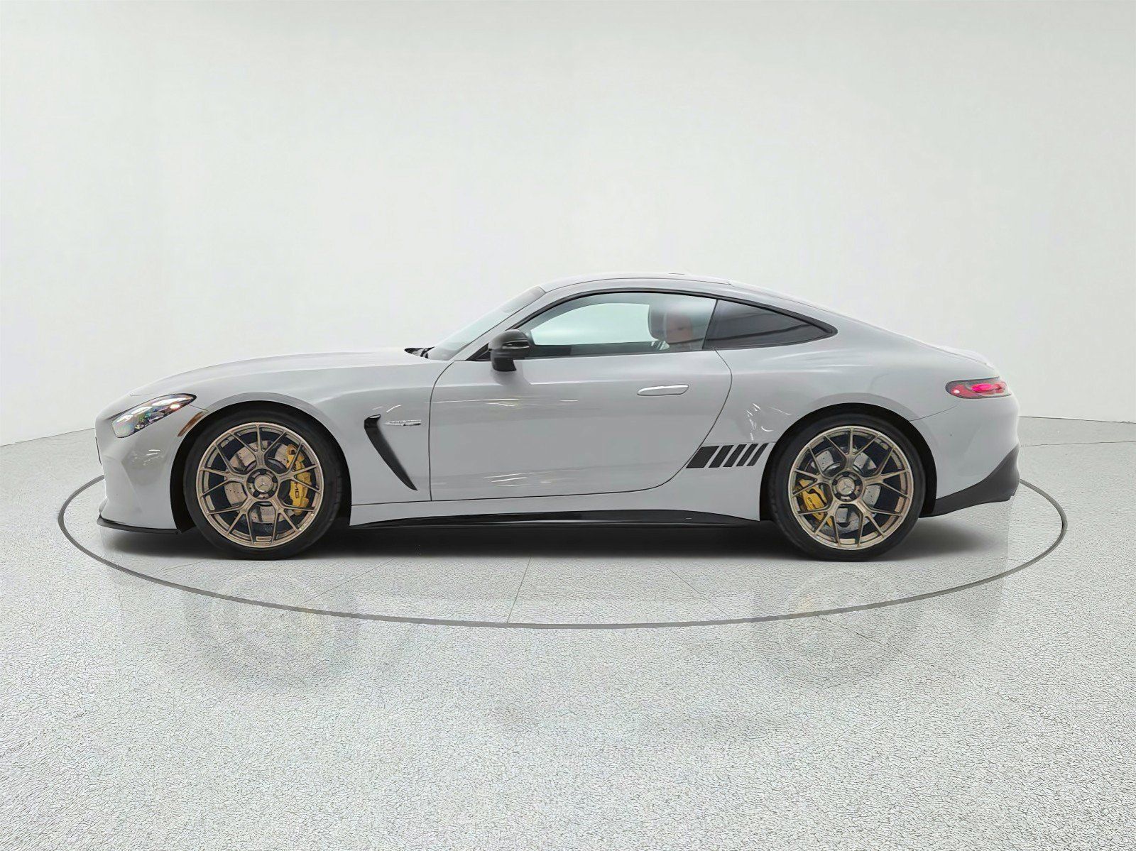 Used 2025 Mercedes-Benz AMG GT 63 image 8