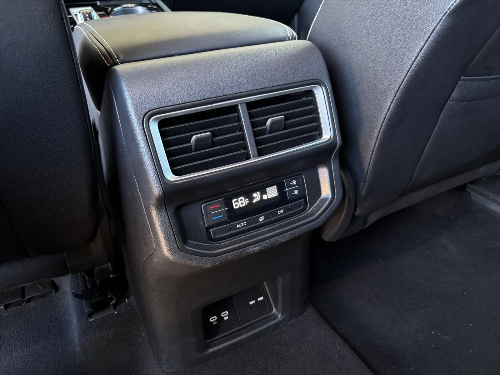 Used 2026 Volkswagen Atlas SE AWD/4WD image 24