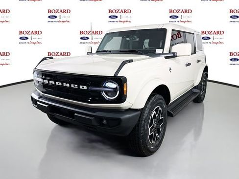 New 2026 Ford Bronco Outer Banks image 3