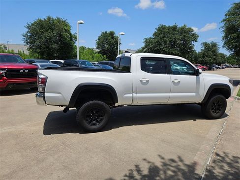 Used 2021 Toyota Tacoma TRD Off-Road w/ Technology Package image 10