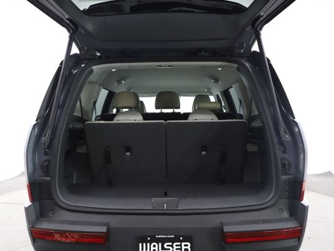 Used 2025 Hyundai Santa Fe SEL image 17