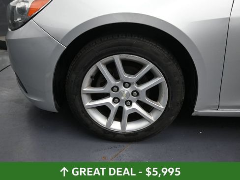 Used 2014 Chevrolet Malibu LT FWD image 12