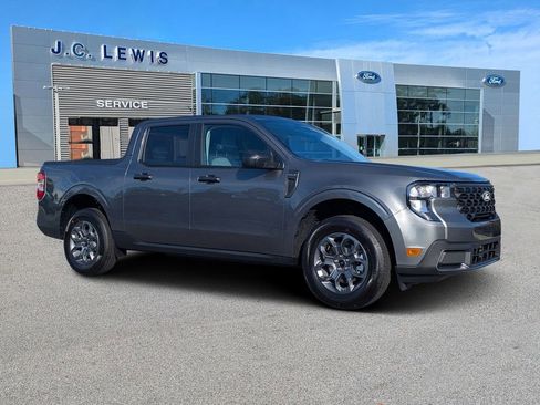 New 2025 Ford Maverick XLT image 1