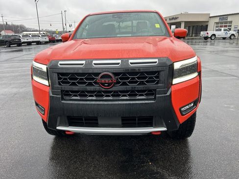 Used 2025 Nissan Frontier PRO-4X w/ Pro Convenience Package image 9