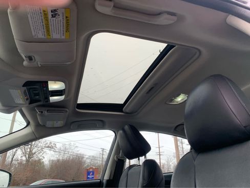 Used 2018 Subaru Impreza 2.0i Limited image 26