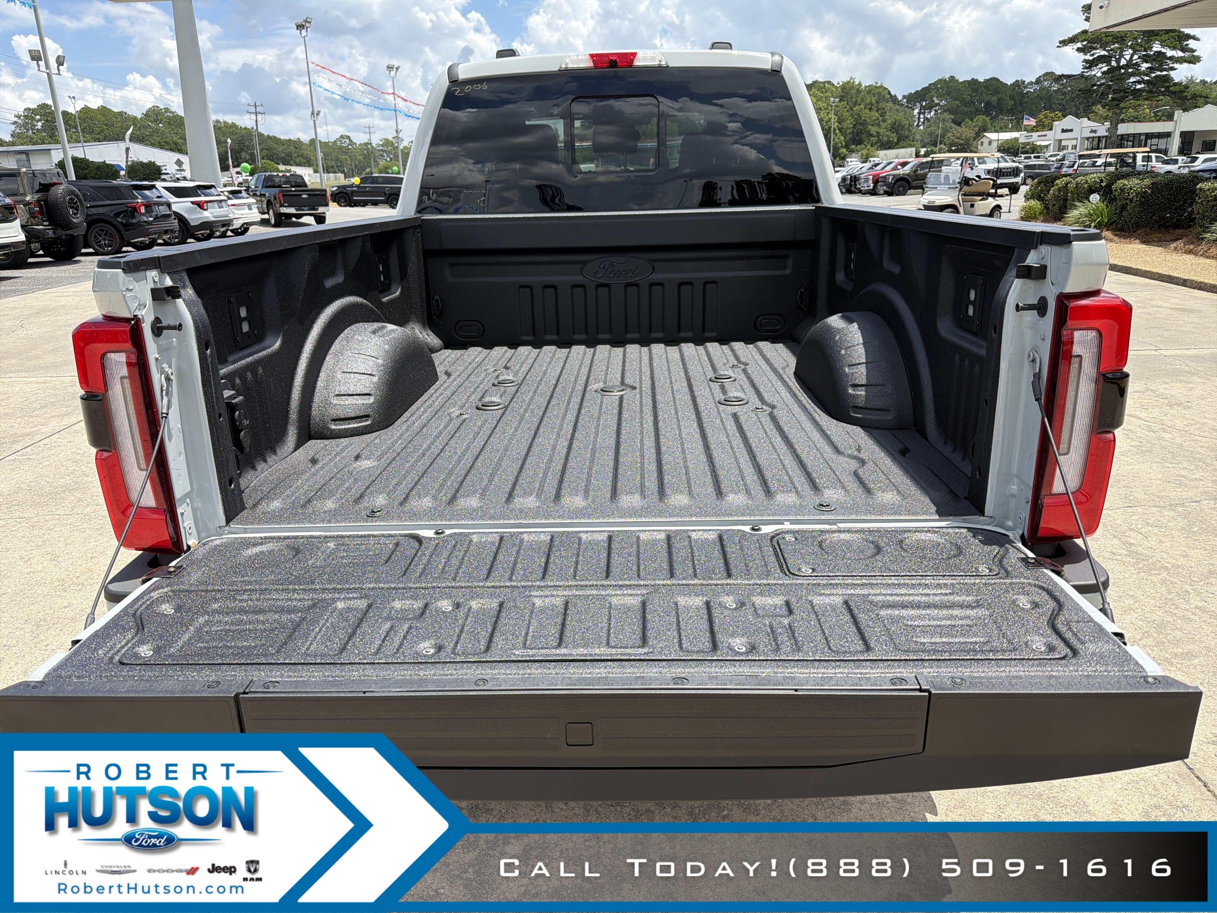 New 2026 Ford F250 Platinum AWD/4WD image 8