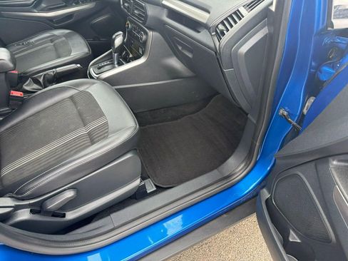Used 2020 Ford EcoSport SES w/ SES Black Appearance Package image 27