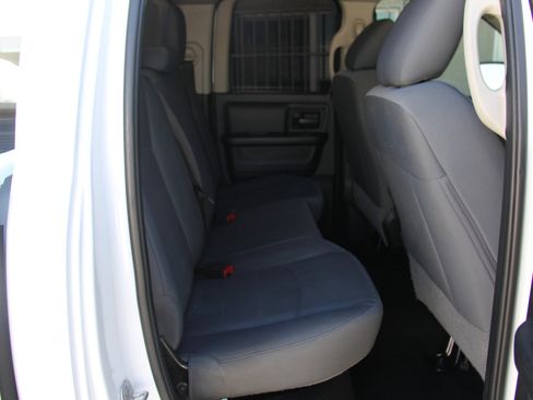 Used 2018 RAM 1500 Express image 16