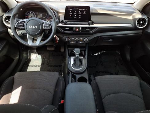 Used 2022 Kia Forte LXS FWD image 15