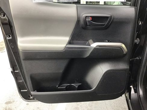 Used 2023 Toyota Tacoma SR5 image 7