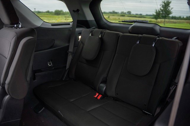 Used 2023 Ford Explorer XLT AWD/4WD image 16