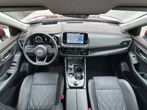 Certified 2023 Nissan Rogue Platinum w/ Platinum Premium Package image 26