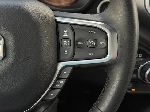 Used 2025 RAM 1500 Big Horn AWD/4WD image 33