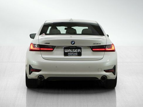 Used 2021 BMW 330i xDrive Sedan image 4