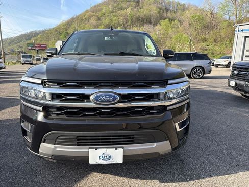 Used 2024 Ford Expedition Limited AWD/4WD image 10