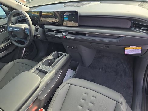New 2026 Kia EV9 Wind image 12