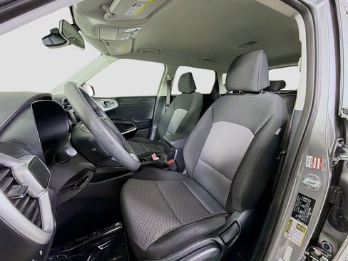 Used 2024 Kia Soul LX w/ Option Group 015 image 13