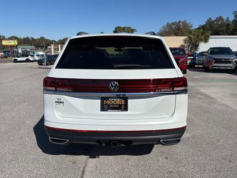 New 2026 Volkswagen Atlas SE FWD image 5