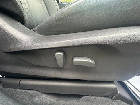 Used 2023 Subaru Ascent Limited image 28