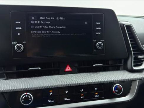 Used 2025 Kia Sportage LX FWD image 37