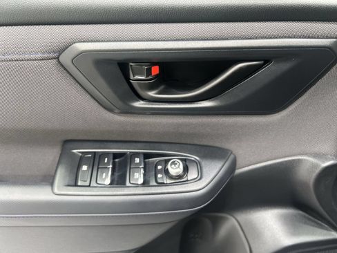 Certified 2025 Subaru Forester Premium AWD/4WD image 13
