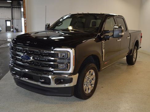 Used 2024 Ford F250 King Ranch w/ Chrome Package AWD/4WD image 7