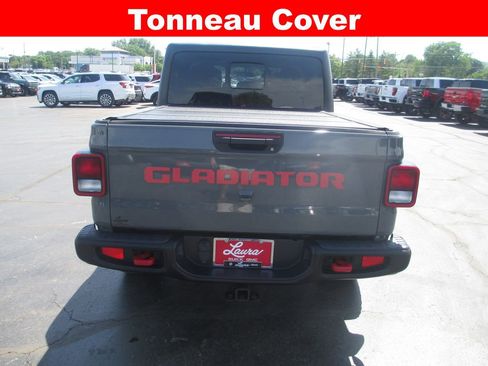 Used 2021 Jeep Gladiator Rubicon w/ Trailer Tow Package AWD/4WD image 7