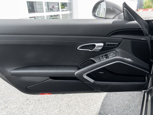 Used 2017 Porsche 911 Carrera S RWD image 12