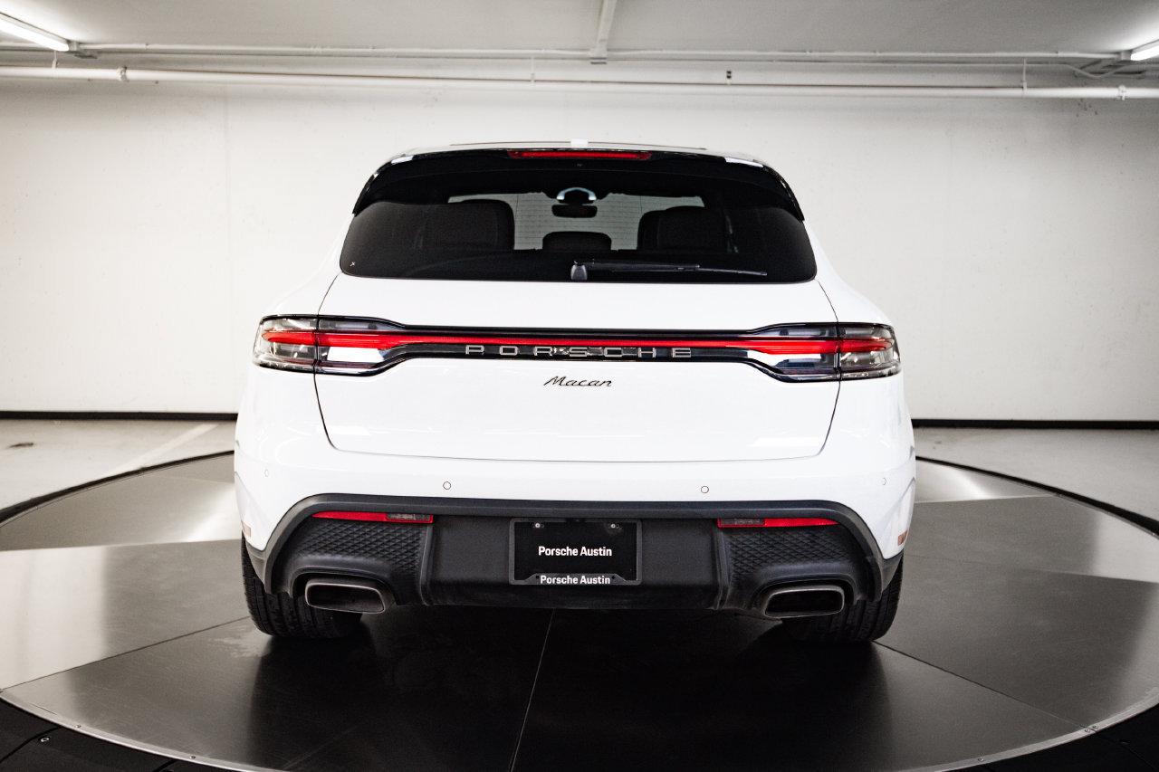 Certified 2026 Porsche Macan AWD/4WD image 6