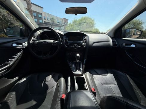 Used 2015 Ford Focus Titanium FWD image 11