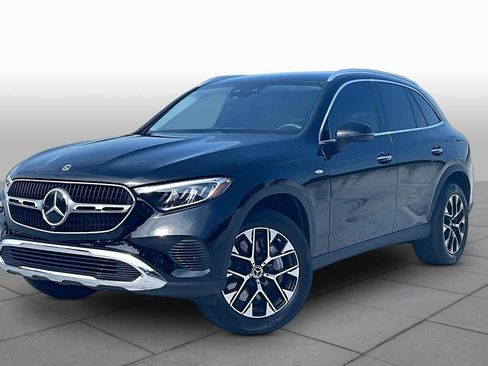 Used 2025 Mercedes-Benz GLC 350e 4MATIC w/ Driver Assistance Package image 1