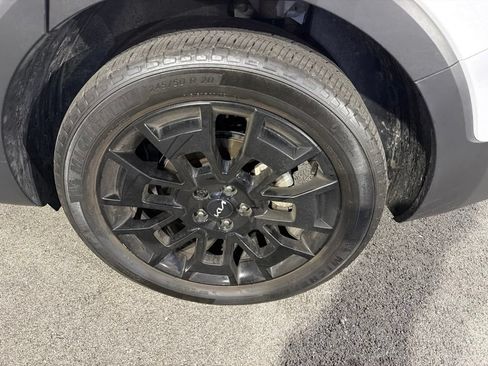 Used 2022 Kia Telluride SX w/ SX Prestige Package AWD/4WD image 10