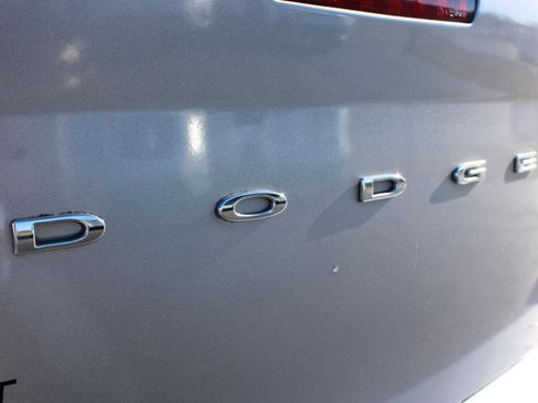 Used 2014 Dodge Avenger SE image 7