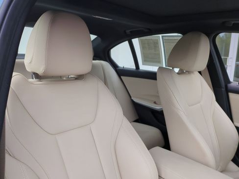 Used 2020 BMW 330i Sedan w/ Convenience Package RWD image 33