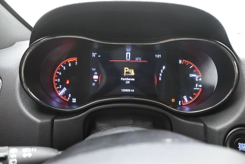 Used 2019 Dodge Durango R/T w/ Blacktop Package RWD image 3