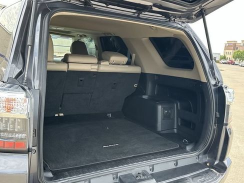 Used 2019 Toyota 4Runner SR5 Premium RWD image 30