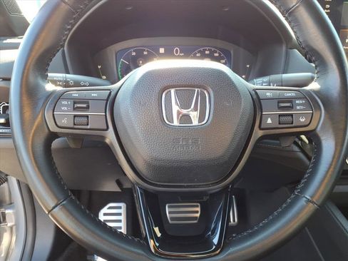 Used 2023 Honda Accord Sport image 9