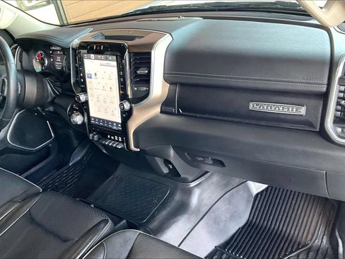 Used 2022 RAM 1500 Laramie AWD/4WD image 21