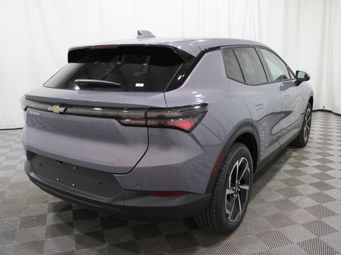 New 2026 Chevrolet Equinox EV LT image 34