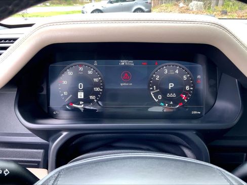 Used 2022 Land Rover Defender 110 X-Dynamic HSE AWD/4WD image 24