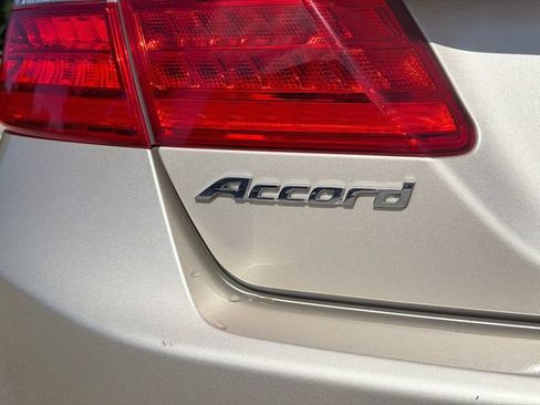 Used 2014 Honda Accord EX-L image 11