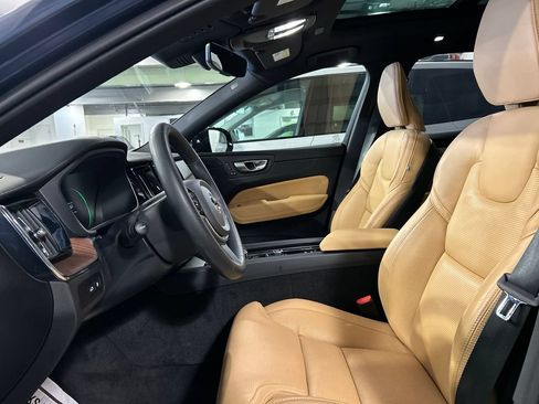 Certified 2024 Volvo XC60 T8 Ultimate w/ Climate Package AWD/4WD image 13