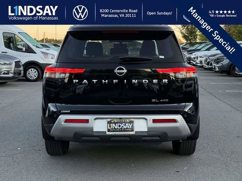 Used 2022 Nissan Pathfinder SL image 5