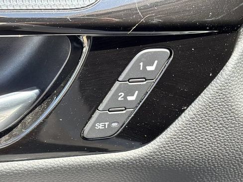 Used 2025 Honda CR-V EX-L image 21