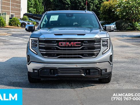 Used 2025 GMC Sierra 1500 SLT RWD image 11