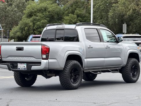 Used 2021 Toyota Tacoma SR RWD image 3