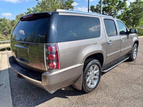 Used 2012 GMC Yukon XL Denali AWD/4WD image 4