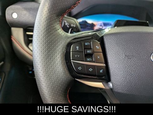 Used 2025 Ford Explorer ST AWD/4WD image 32