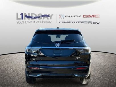New 2024 Buick Enclave Avenir w/ Avenir Technology Package