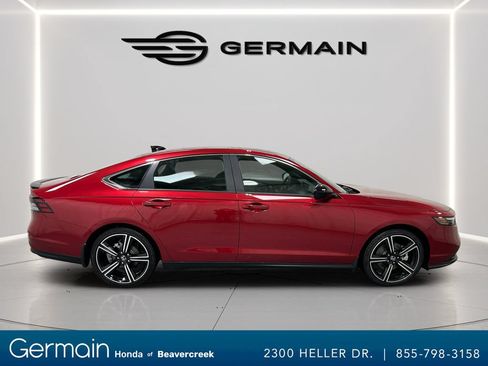 Used 2025 Honda Accord Sport image 9
